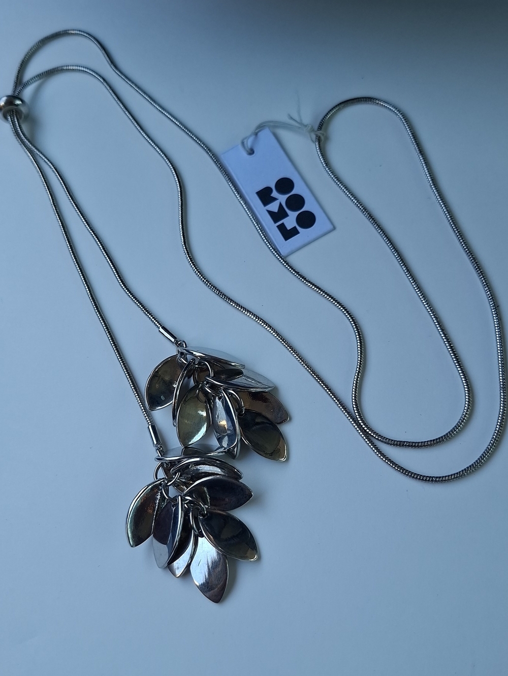 Romolo Silvertone Leaf Cluster Bolo Lariat Statement Necklace NWT